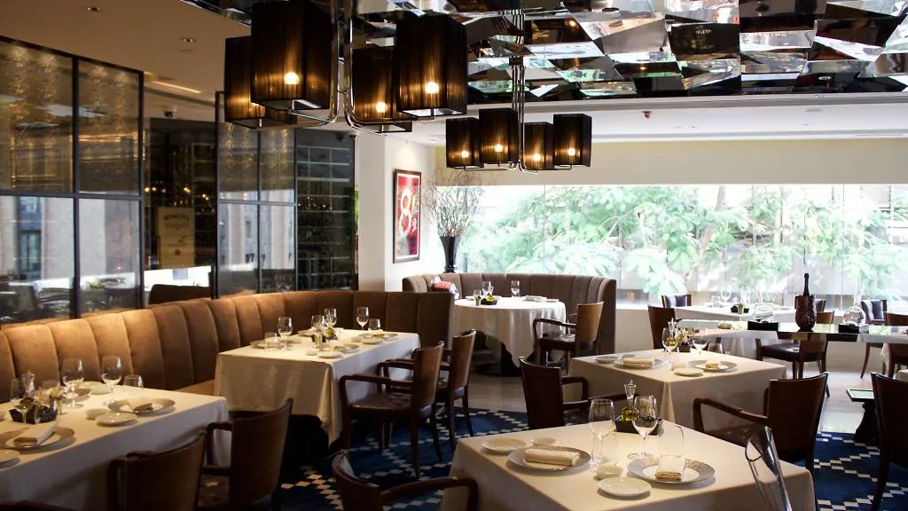 8½ Otto e Mezzo Bombana